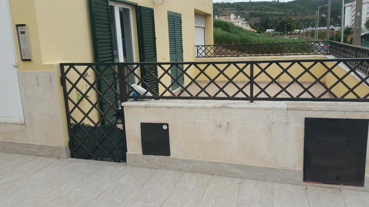 Apartamento Sol e Mar Sesimbra Exterior foto